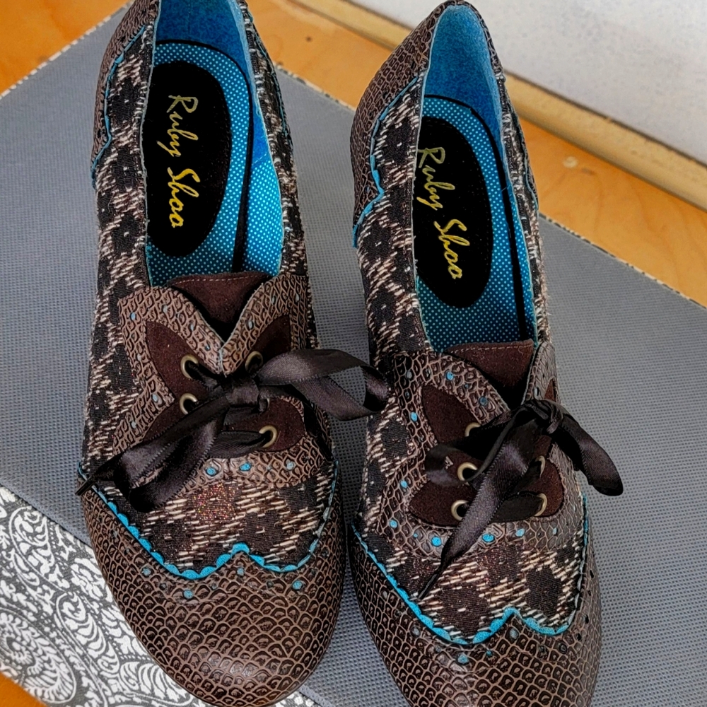 Ruby Shoo Daisy Heeled Oxford - Size 5 Brown with Teal